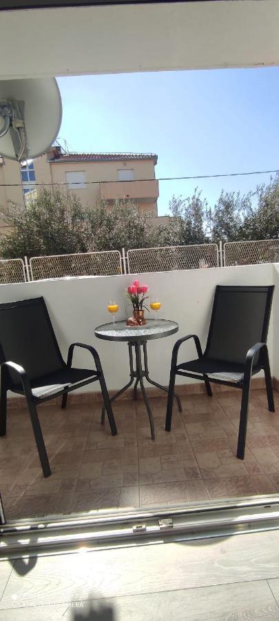 Apartman K&S Kastela Bagian luar foto